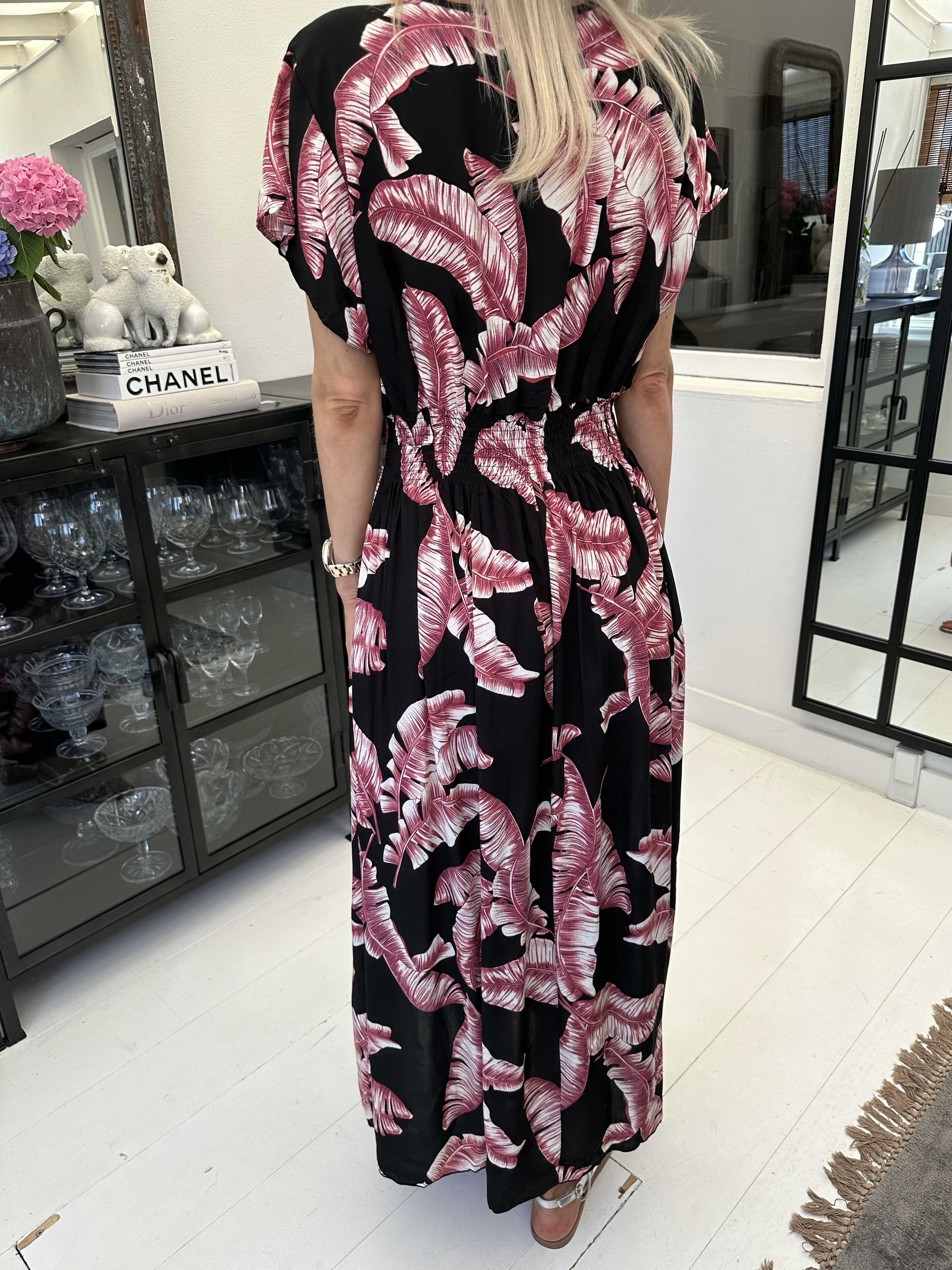 Misha leaf - Sød lang blomstret kjole med smock